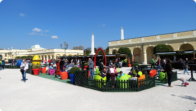 Ostermarkt vor dem Schloß Schönbrunn ...