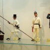 Historische Feuerwehruniformen aus vergangenen Zeiten an Puppen im Feuerwehrmuseum Wien: Hier zwei Feuerknechte aus dem 17. und 18. Jahrhundert sowie ein Löschmann und ein Exerziermeister aus dem 19. Jahrhundert